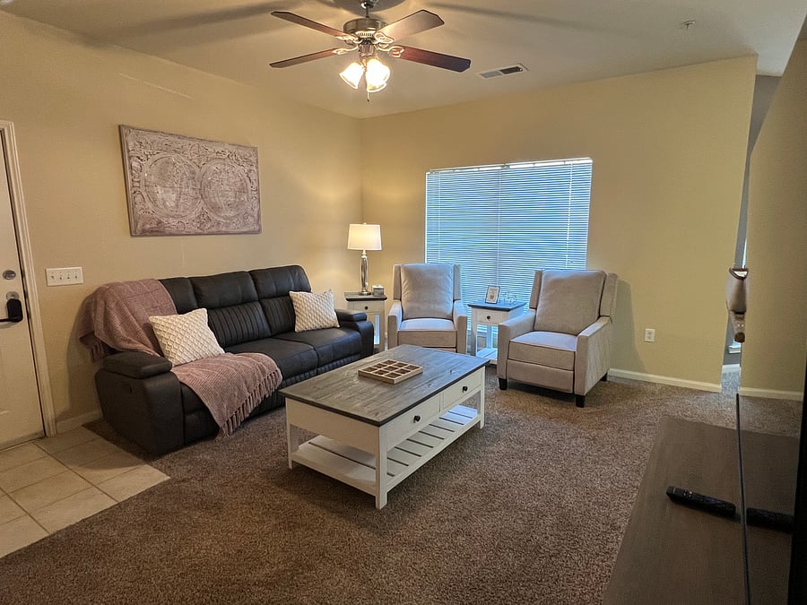 Furnished Finder property 605488_1 photo 2