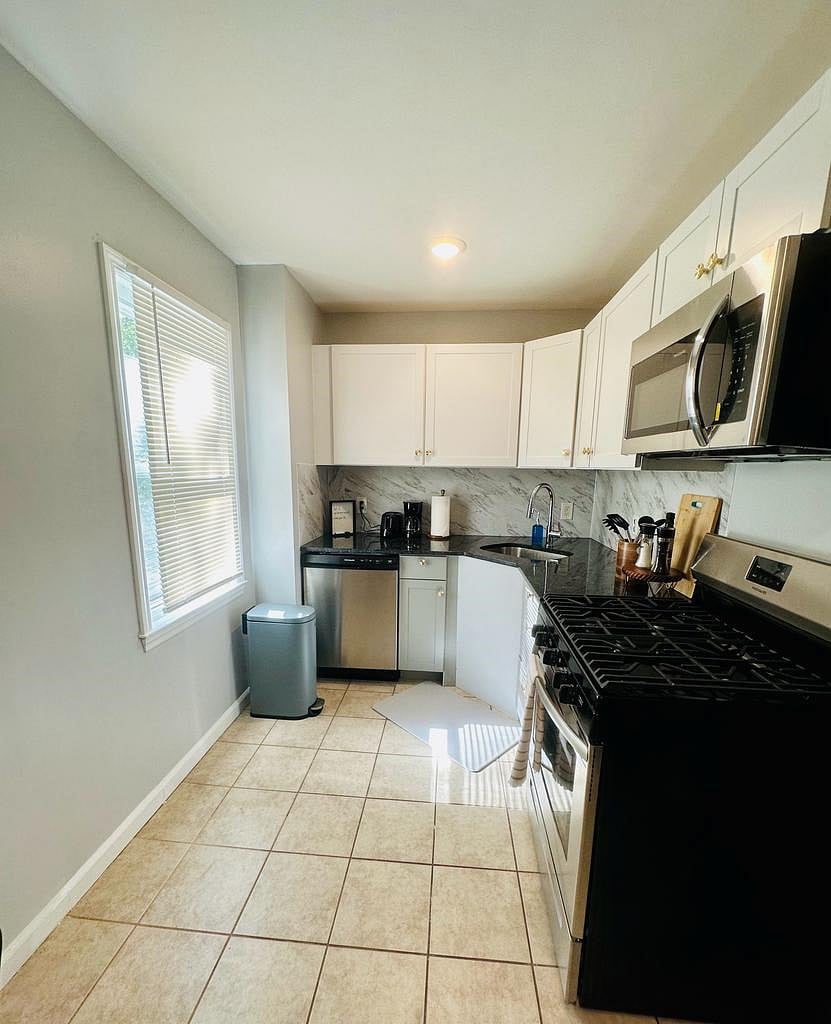 Furnished Finder property 605501_1 photo 9
