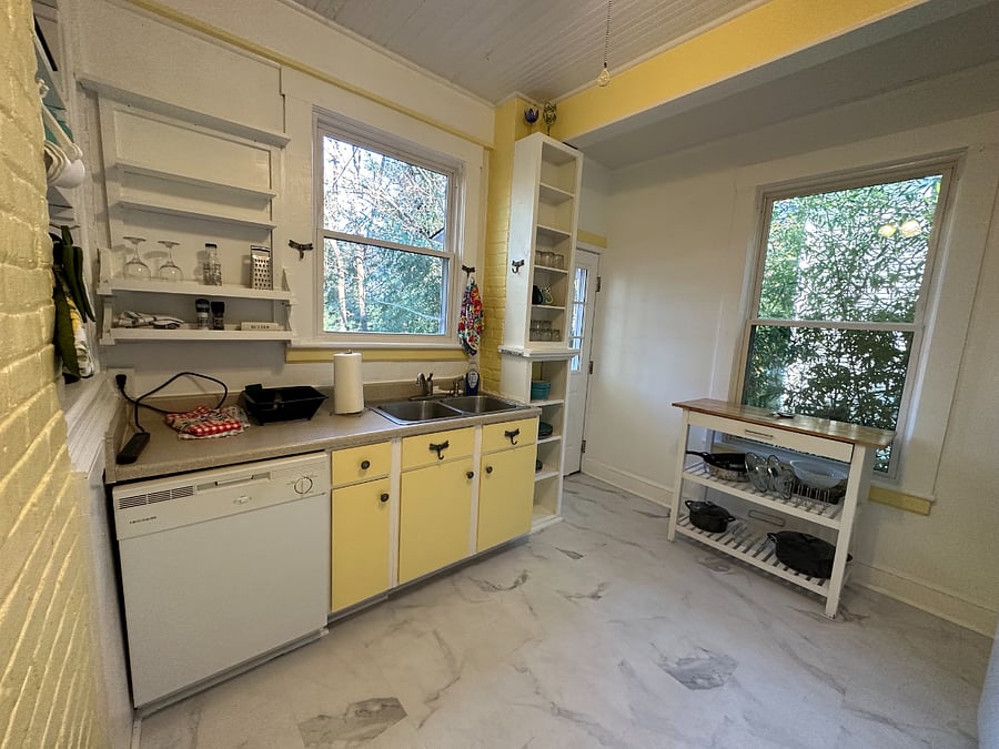 Furnished Finder property 605527_1 photo 12