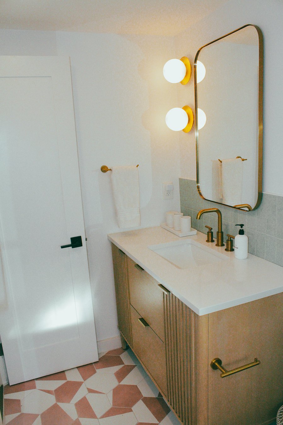 Furnished Finder property 605570_1 photo 29