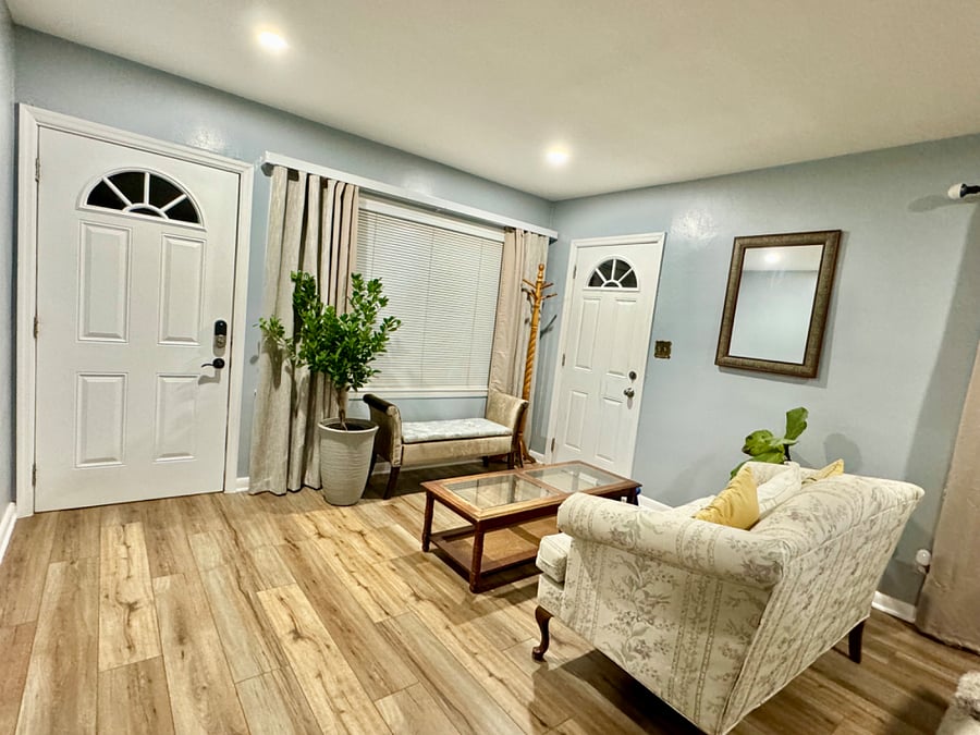 Furnished Finder property 605633_1 photo 3