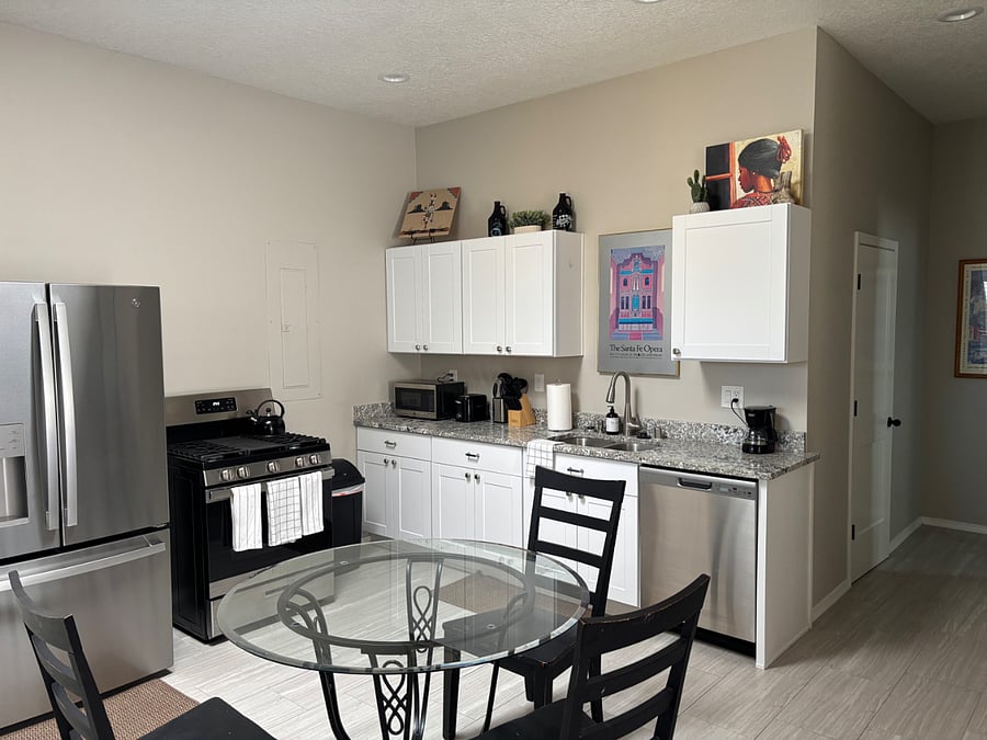 Furnished Finder property 605694_2 photo 6