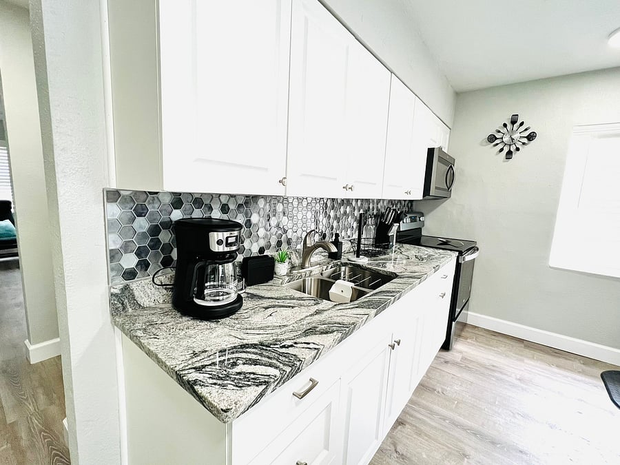 Furnished Finder property 605750_1 photo 22