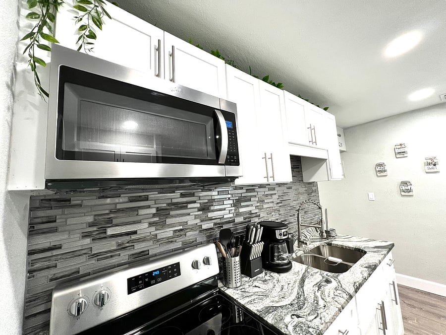 Furnished Finder property 605750_2 photo 17