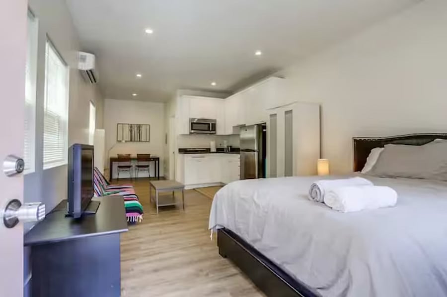 Furnished Finder property 605767_1 photo 11