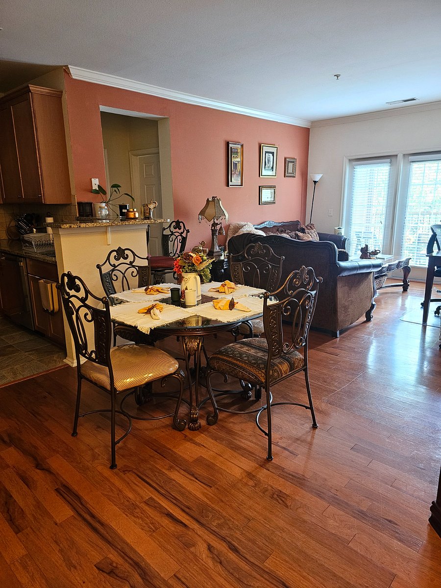 Furnished Finder property 605850_1 photo 3