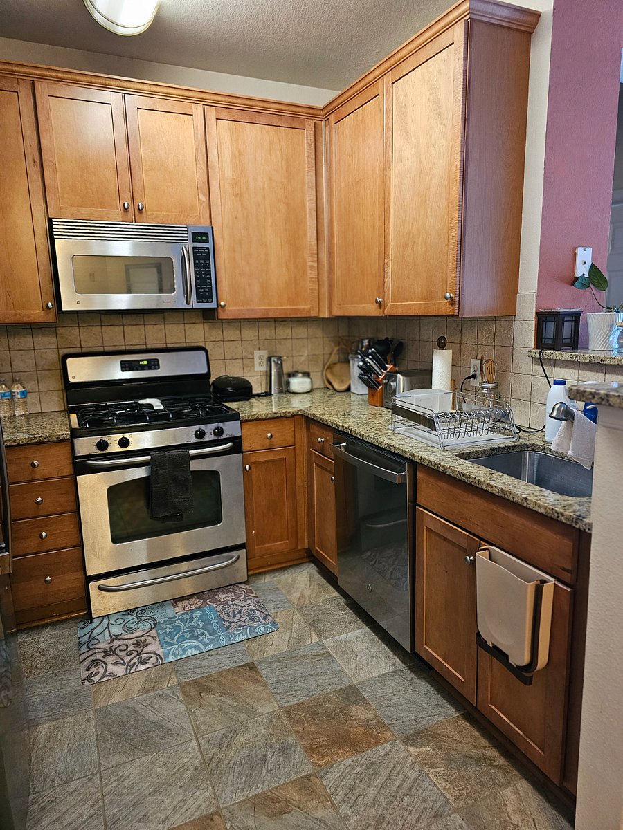 Furnished Finder property 605850_1 photo 4