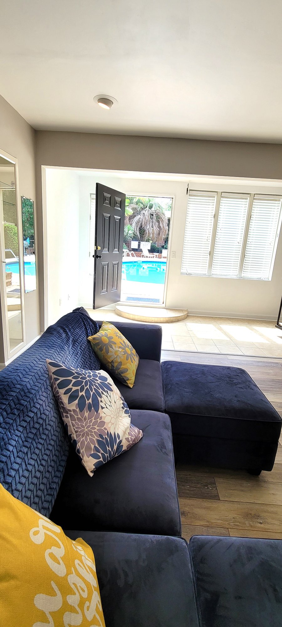 private entrance, direct access to the community pool