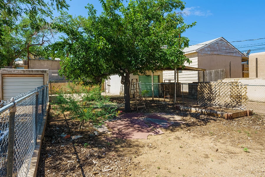 Furnished Finder property 605916_2 photo 16