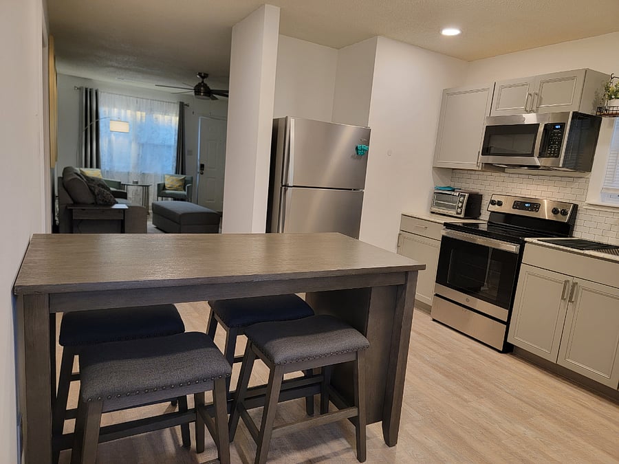 Furnished Finder property 605950_2 photo 8