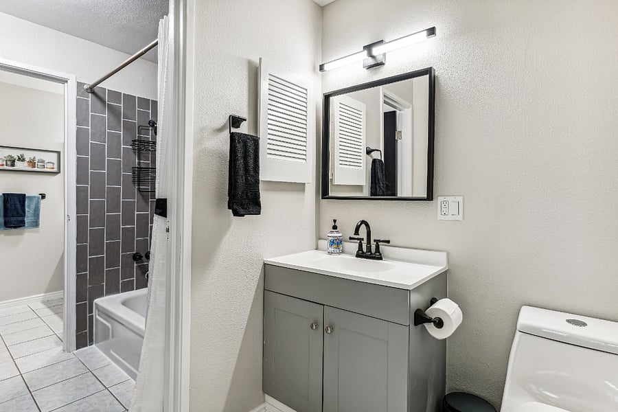 Furnished Finder property 605954_1 photo 17
