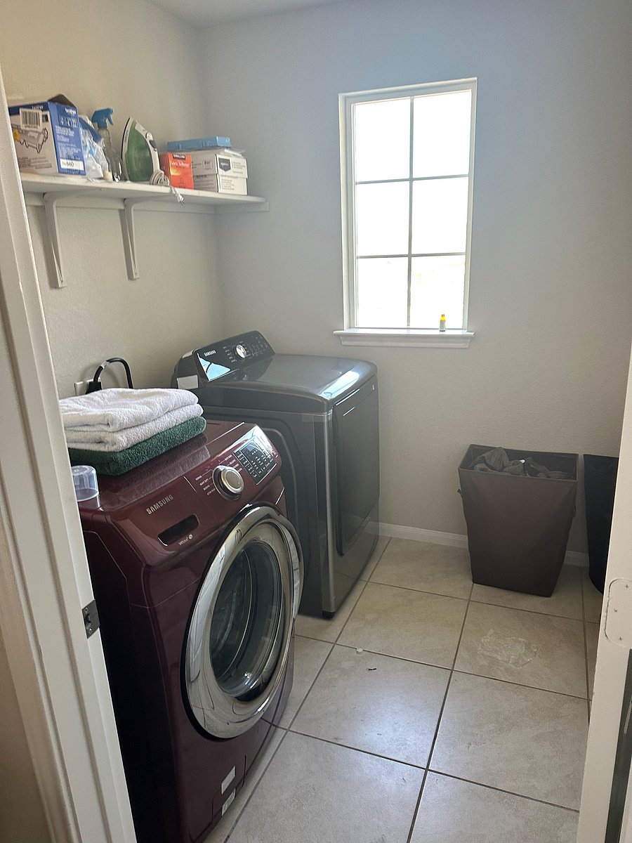 Furnished Finder property 605994_1 photo 8