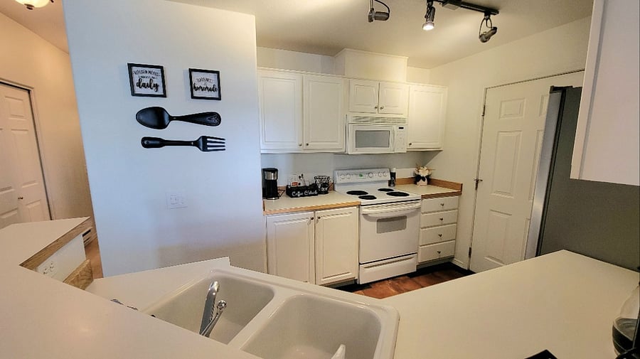 Furnished Finder property 606024_1 photo 7