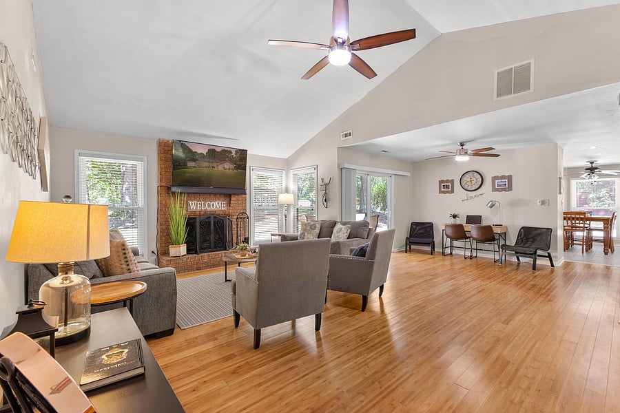 Furnished Finder property 606038_1 photo 3