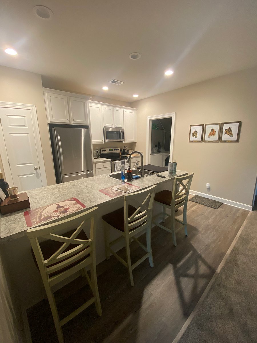 Furnished Finder property 606061_1 photo 3
