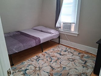 Bedroom 1 full size bed