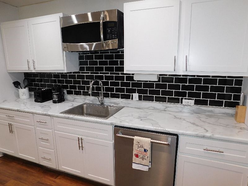 Furnished Finder property 606116_1 photo 24