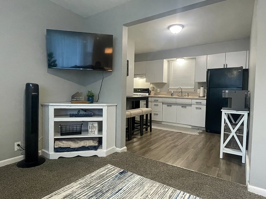 Furnished Finder property 606162_1 photo 3
