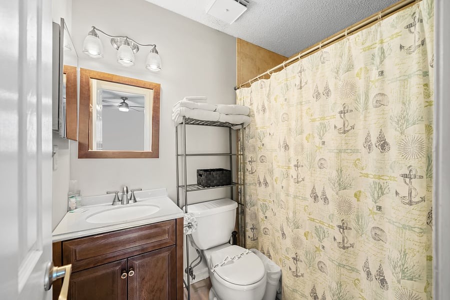 Primary Bathroom with walk in shower