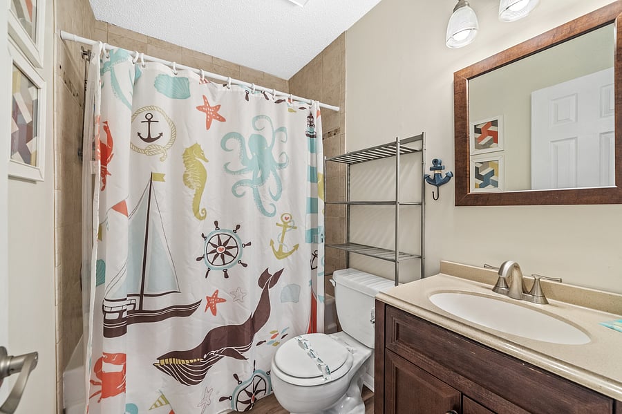 2nd Bathroom