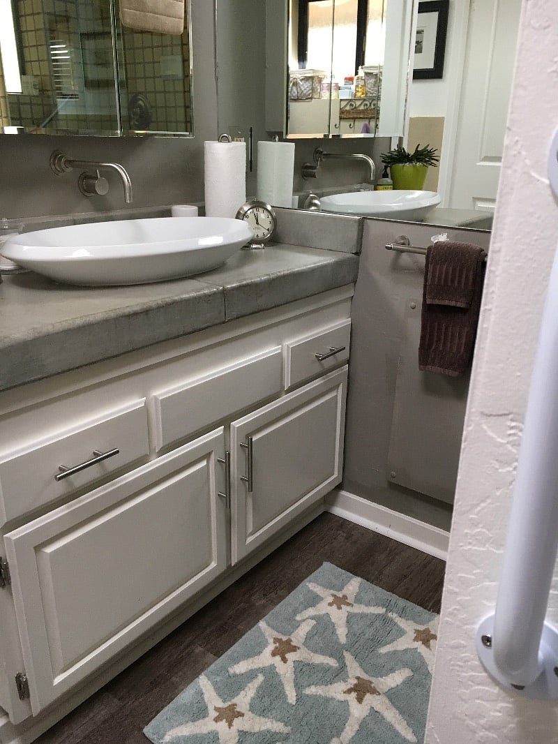 Main Floor Bathroom