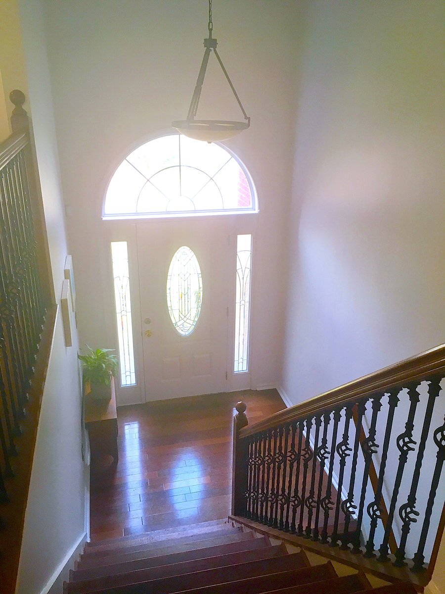 Front door entrance to upstairs