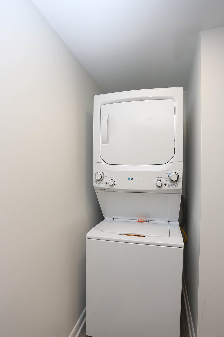 In-unit Washer/Dryer Combo