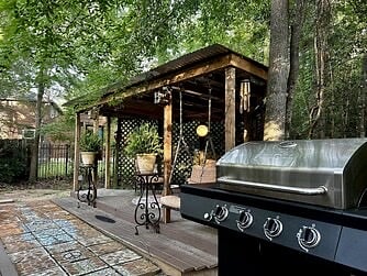 Grill out back to bbq some burgers.