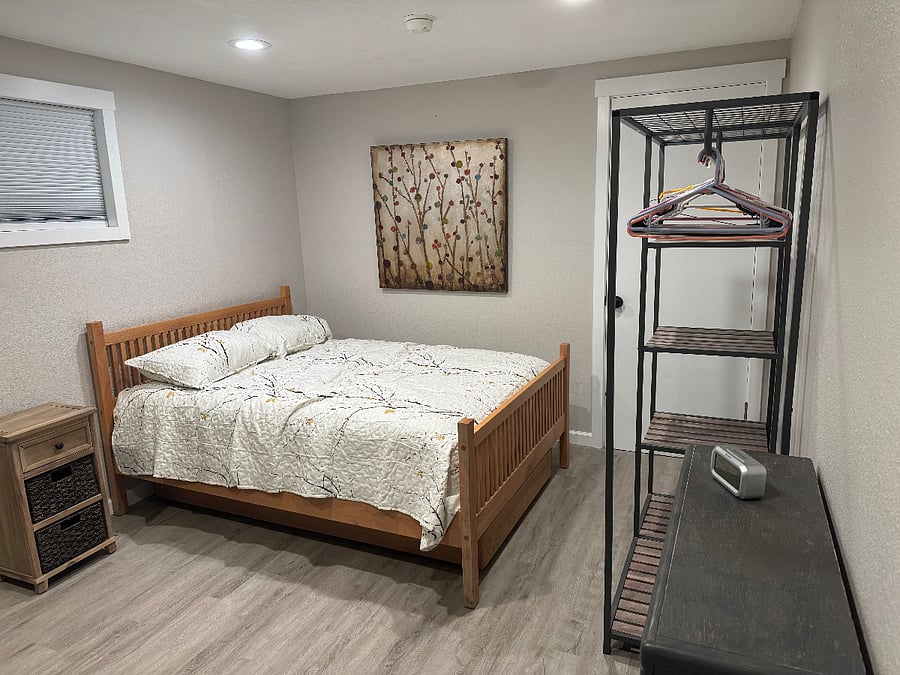 Second bedroom, full bed. No closet, but stand available to hang clothes.