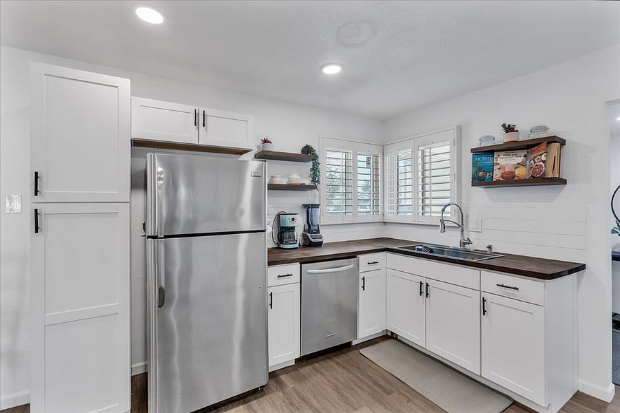 Furnished Finder property 606557_1 photo 12
