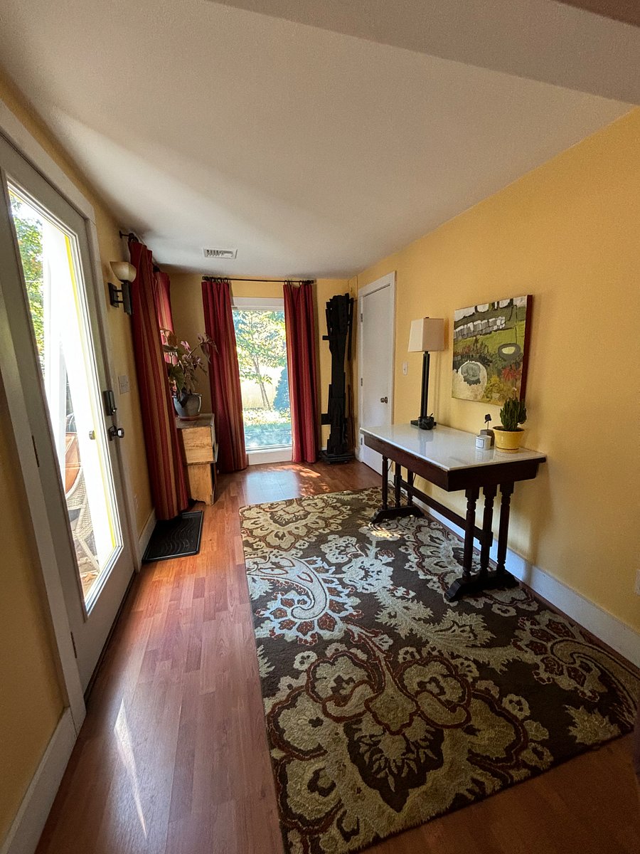 Furnished Finder property 606699_1 photo 3