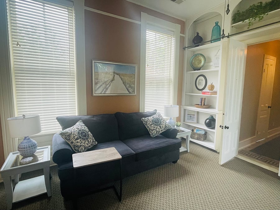 Furnished Finder property 606747_1 photo 3