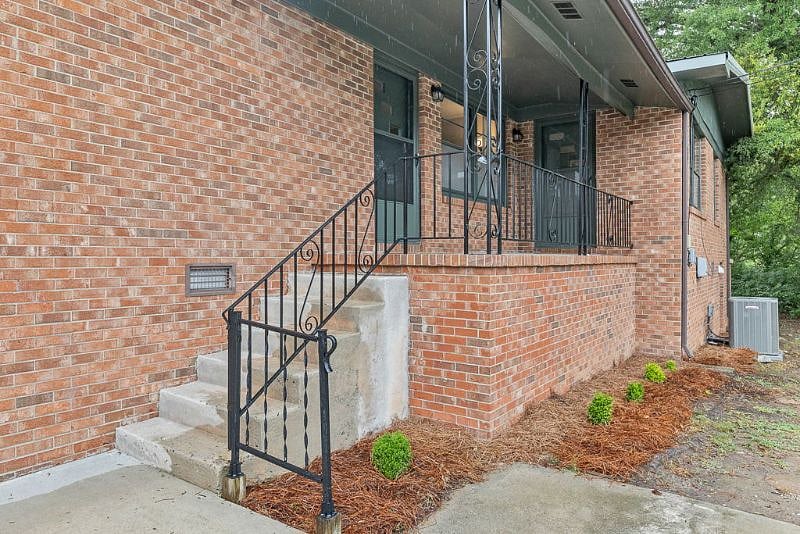 Furnished Finder property 606790_1 photo 17