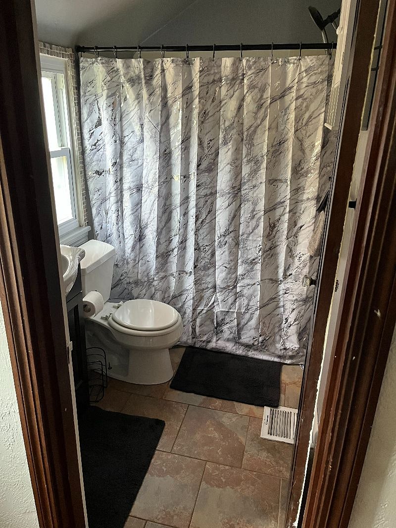 Furnished Finder property 606917_1 photo 17