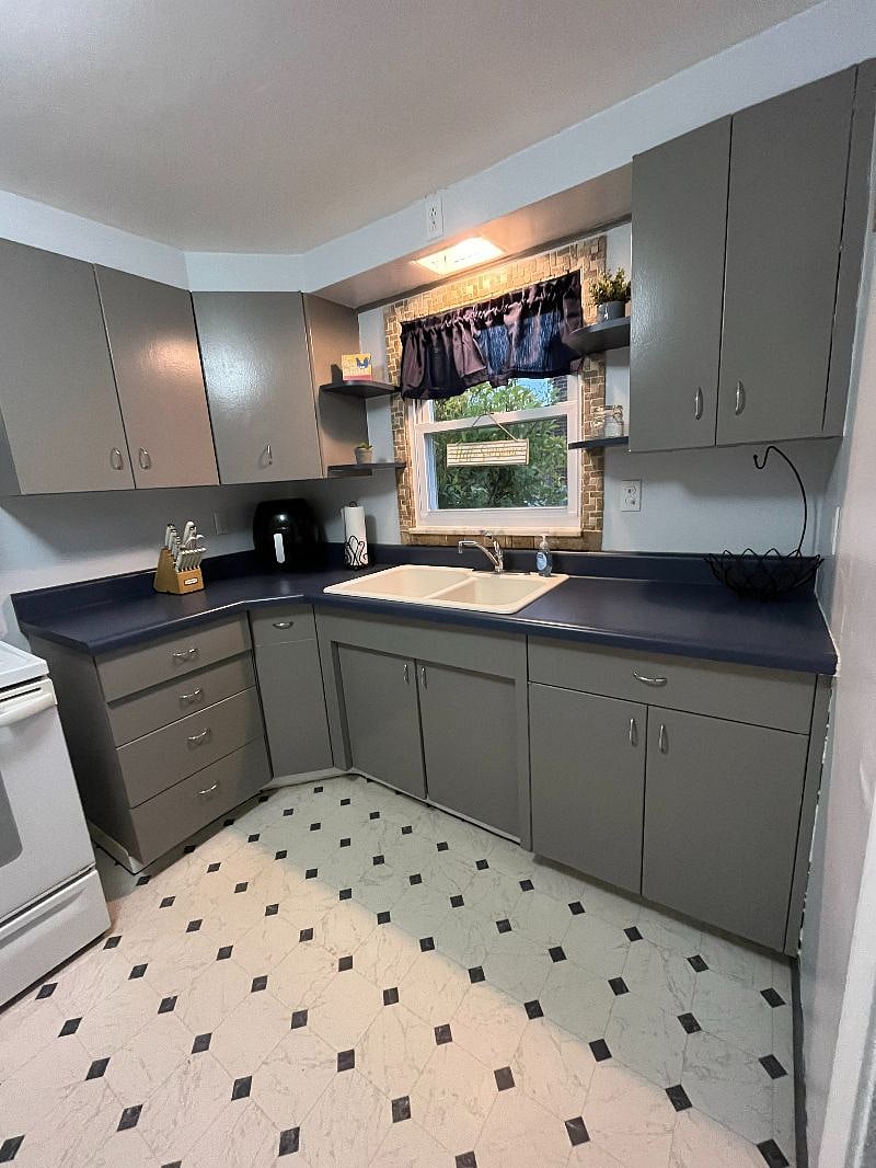 Furnished Finder property 606917_1 photo 14