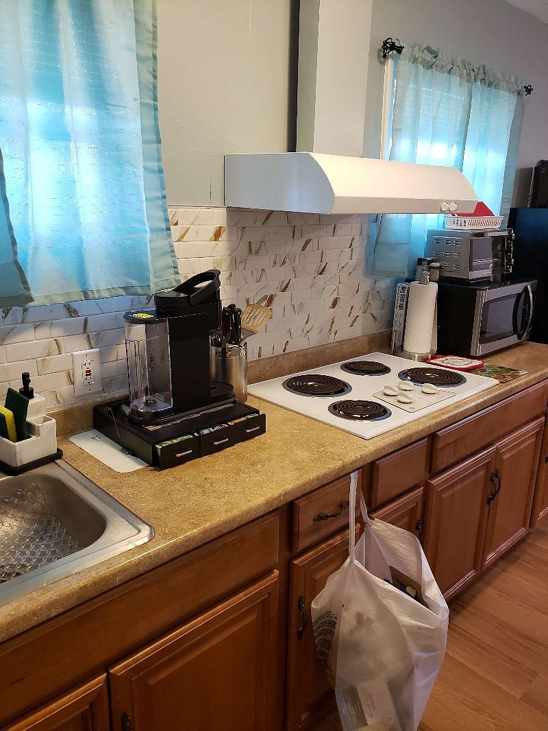 Furnished Finder property 606998_1 photo 9
