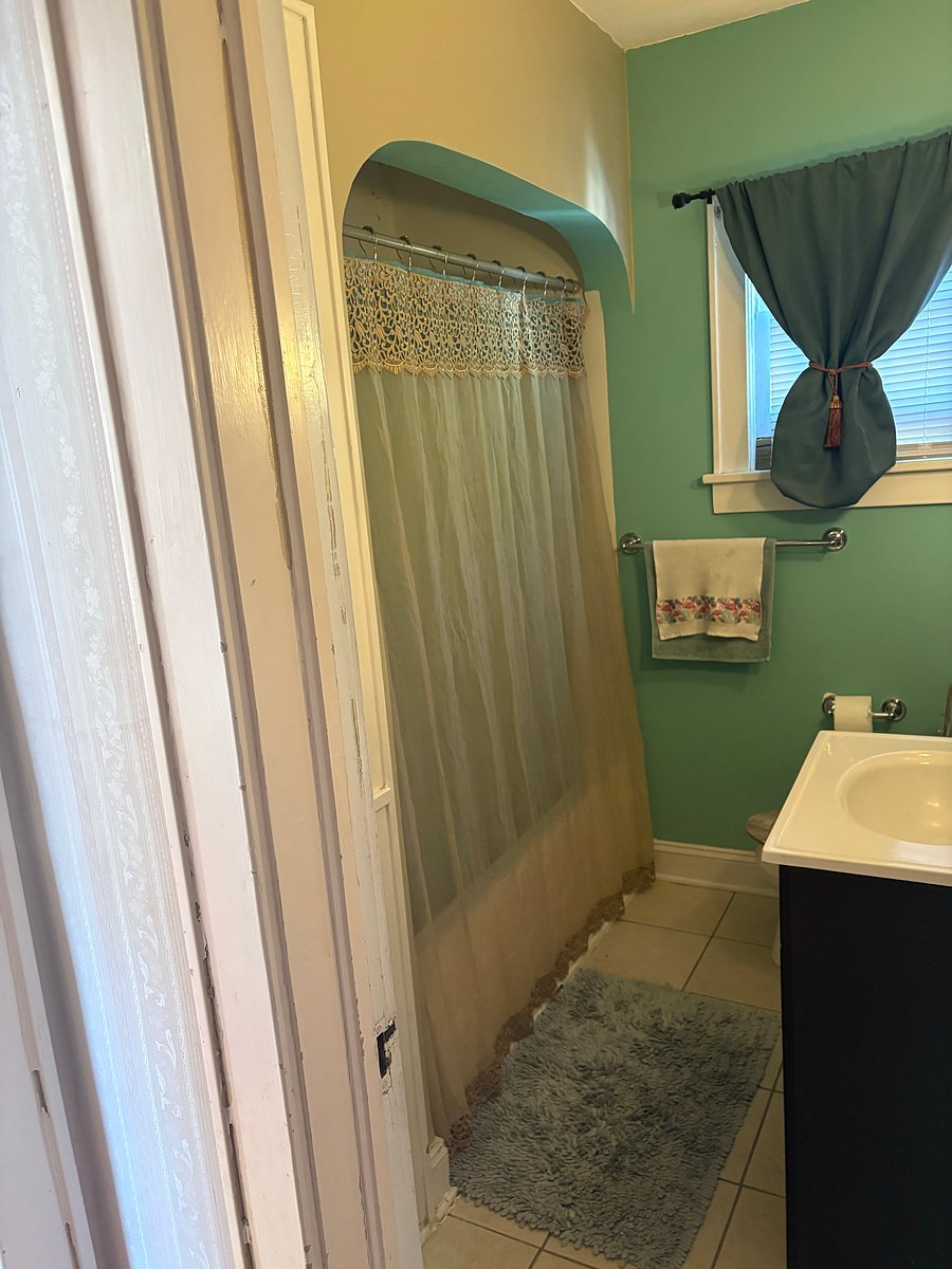 Furnished Finder property 607004_1 photo 17