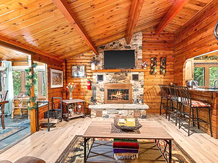 Furnished Finder property 607046_1 photo 2