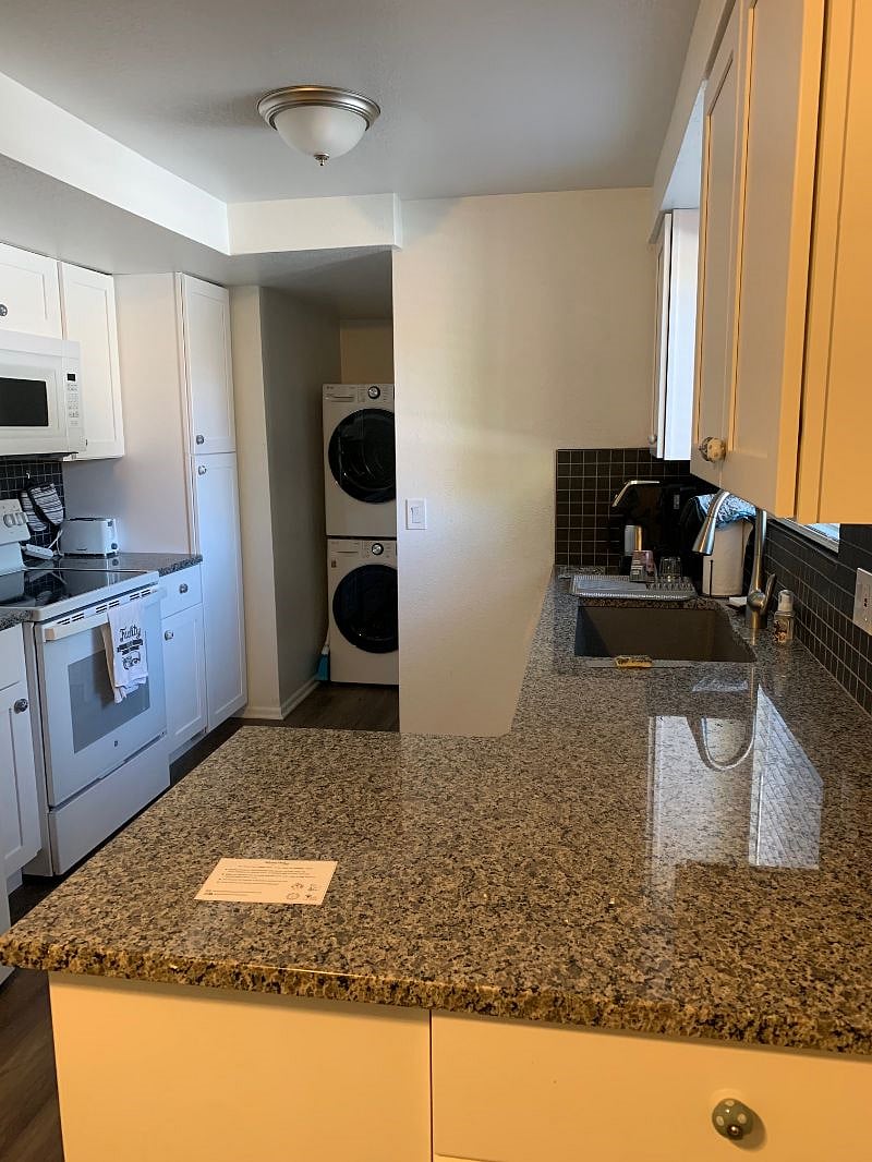 kitchenkitchen