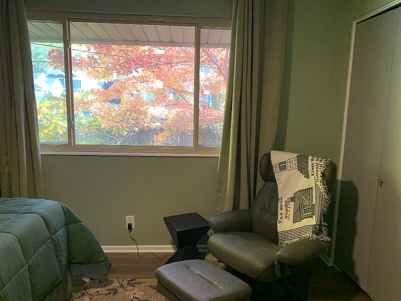 Green bedroom