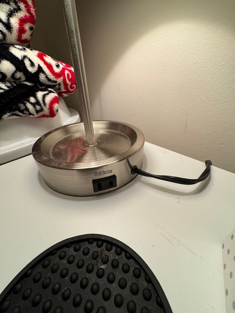 Convenient charging port on bedside lamp