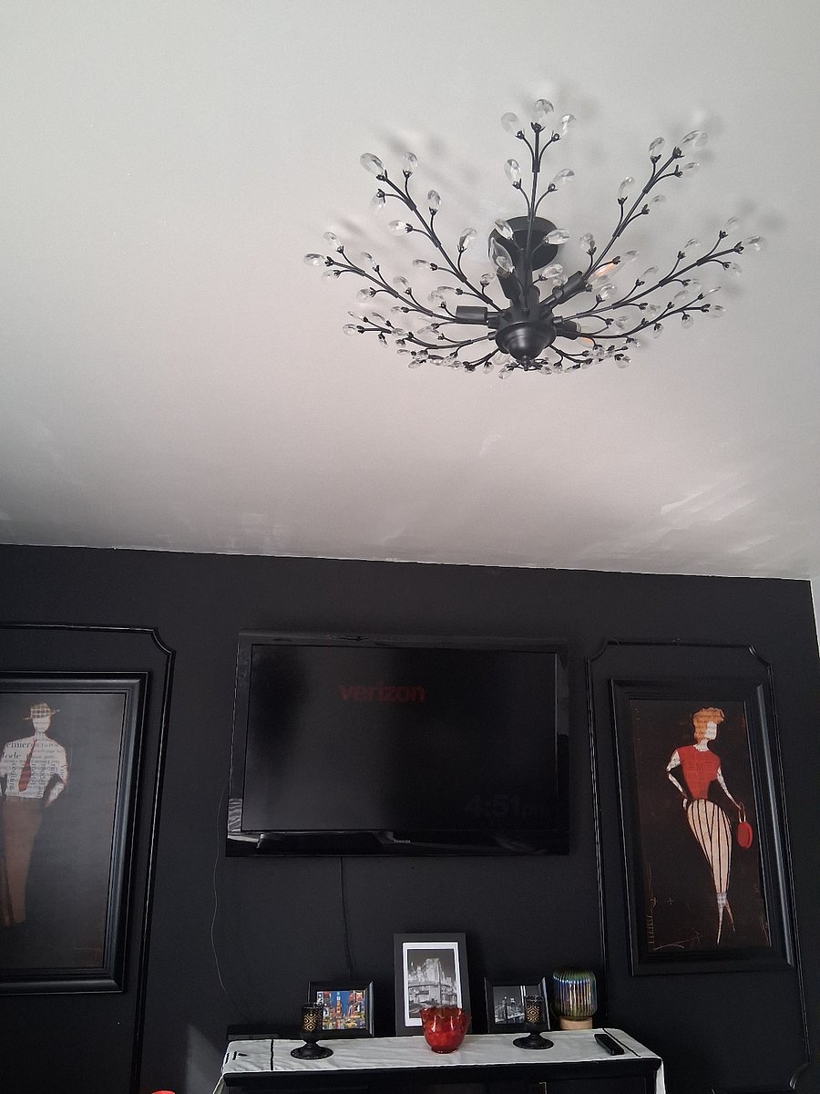 complimentary cable and high speed internet