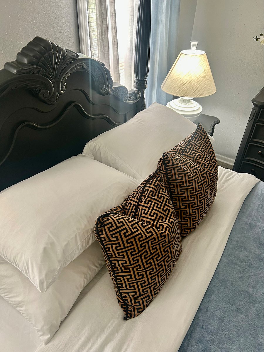 Bedroom #1