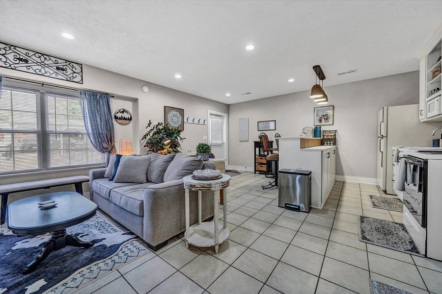Furnished Finder property 607247_1 photo 11