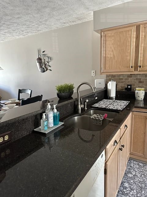 Furnished Finder property 607293_1 photo 7