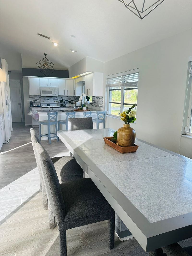 Furnished Finder property 607337_1 photo 6