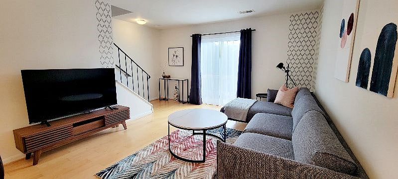 Furnished Finder property 607360_1 photo 17