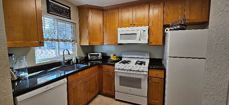 Furnished Finder property 607418_1 photo 13