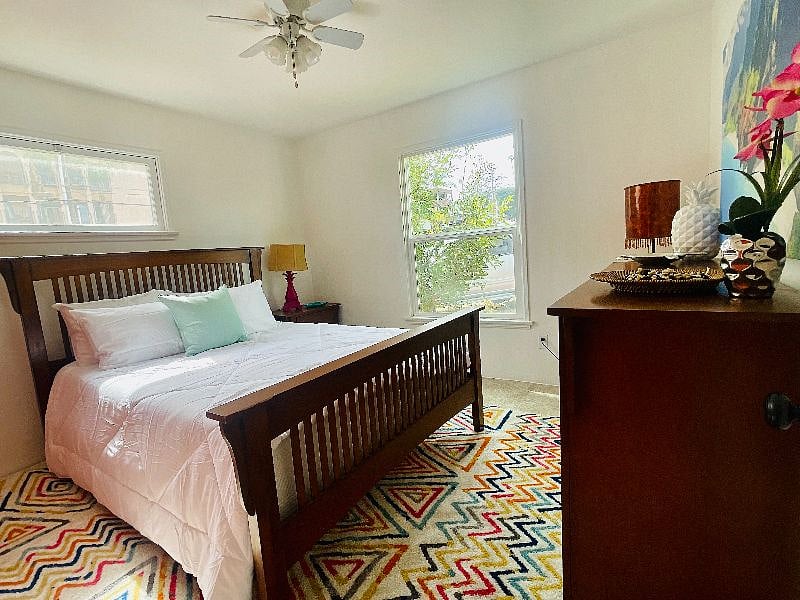 Bedroom 2 Queen