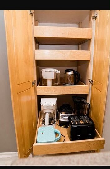 Kitchen appliances 